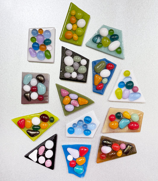 large scrappy magnets - lotsa dots
